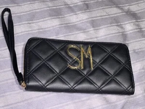 Steve Madden Quilted Logo Black Zip Around Wallet/Wristlet - Picture 1 of 6