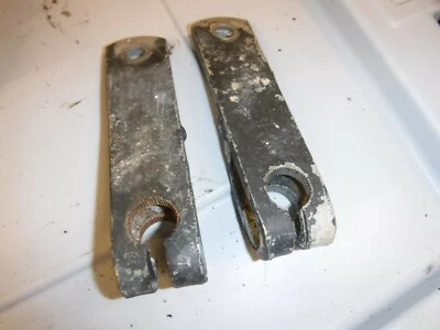 John Deere JDX 1974 6c moto de nieve piezas: ambos nudillos de dirección Foto 1 de 2