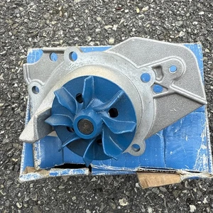 SKF Wasserpumpe VKPC 83424 Peugeot 205 306 309 405 C15 Citroen ZX BX Rover - Bild 1 von 6