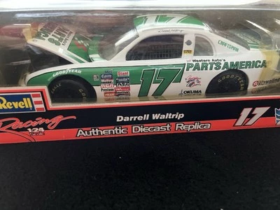 Darrell Waltrip #17 1997 Western Auto's Parts verde América/blanco 1:24 Foto 1 de 4