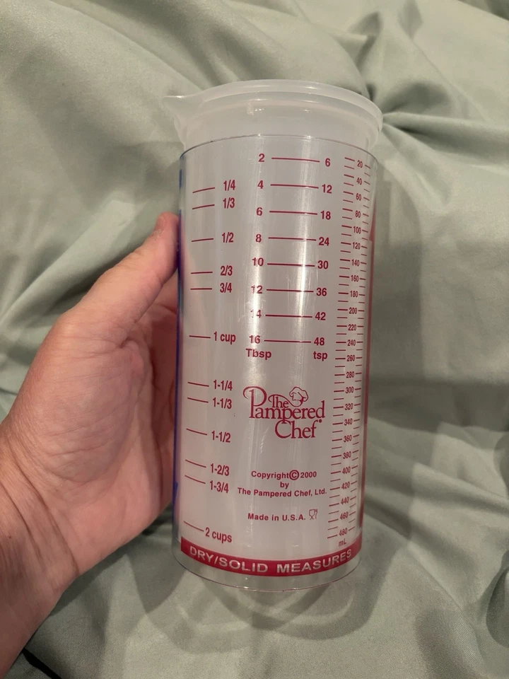 Pampered Chef Measure All Measuring Cup Solids Liquid Dry 2 Cups #2225 Baking - Image 1 of 4