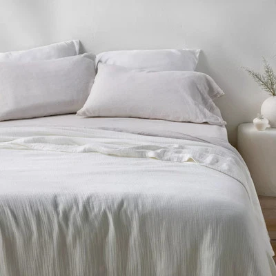 Casaluna Rayon from Bamboo Matelasse Blanket Lightweight Bedroom - Image 1 of 4