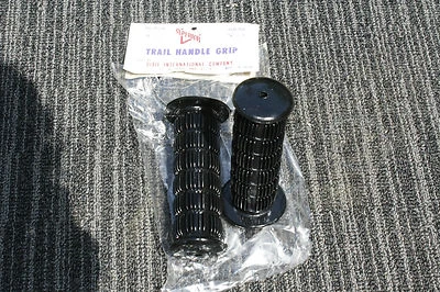 SUPERIOR TRAIL GRIP GRIPS Vintage Waffle 7/8 HONDA SUZUKI KAWASAKI YAMAHA - Image 1 of 4