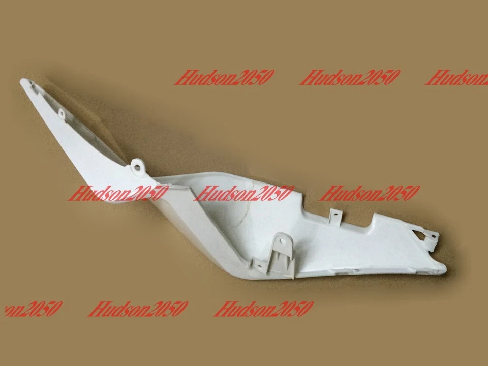 CARENADO TRASERO DERECHO CAPÓ TRASERO SIN PINTAR para Aprilia RSV4 1000 2010-2015 Foto 1 de 1