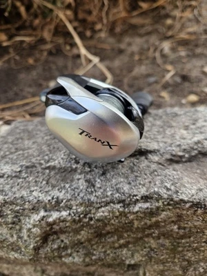 Shimano Tranx 200HG 7.2:1 Right Hand Casting Reel barely Used w/ braid - Image 1 of 4