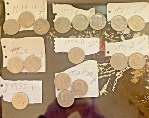 Lote de 17 monedas Kennedy Half Dollar Eagle 1971 1972 1973 1974 D P Independencia Unc? - Imagen 1 de 9
