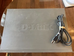 D-Link DES-1526 Smart POE 24 Port Switch W/ POWER CORD USED - Picture 1 of 14