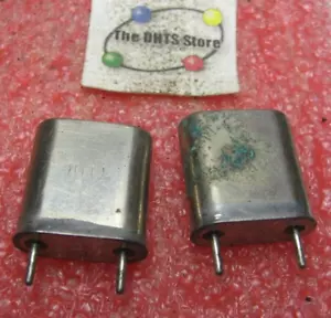 Crystal 2.850 MHz MC Hill - Used Pulls Qty 2 - Picture 1 of 3