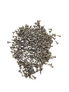 500+ alte 1/4" Metall Vierkant Heftklammern Nägel Vintage scharfe Spitze 3/16" runder flacher Kopf - Bild 1 von 4