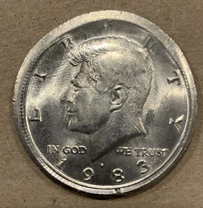1983 P 50C KENNEDY HALF DOUBLESTRUCK/ PARTIAL COLLAR /BROADSTRUCK  ERROR RARE++ - Picture 1 of 18