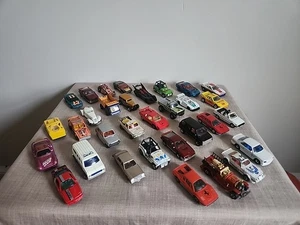 Gemischtes lose Konvolut Hot Wheels Matchbox Druckguss Rennwagen Trucks Vans 32 Stück - Bild 1 von 11