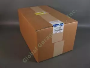 Johnson Controls Ball Valve Actuator Set VG1241AE+910HGC 1/2" NPT 2 Way 24V - Picture 1 of 3