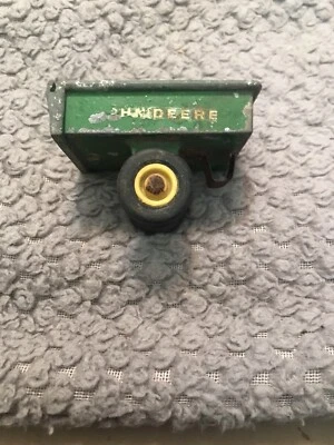 Ertl Toys John Deere Wagon Vintage ! - Image 1 of 4