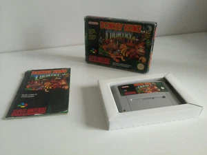 Donkey Kong Country [SNSP-8X-FAH] - Picture 1 of 4