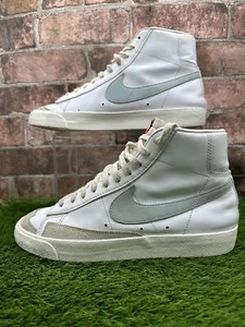 Nike Blazer Mid '77 Entrenadores Blanco Azul Claro Talla UK 7 BQ6806-109 Tenis - Imagen 1 de 10