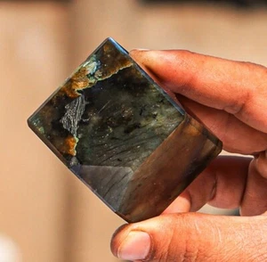 40MM Blue Labradorite Crystal Cube Flashy Energy Chakra Healing Gemstone Cube - Picture 1 of 11