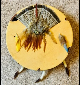 Vtg NATIVE AMERICAN Hand Held Animal Skin Drum 16”x 3” Signed & Dated - Picture 1 of 17