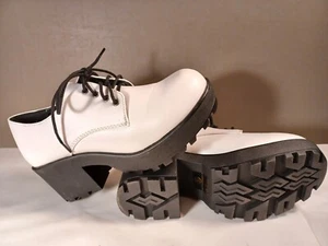 SODA White Lace Up Oxford Lug Platform Block Heel Shoe SZ 8.5 - Picture 1 of 5
