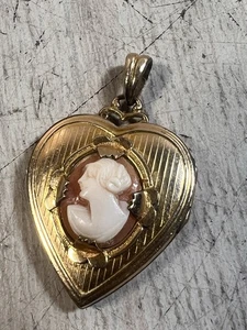 Hayward Jugendstil Gold Filled 12k Herz Kamee Foto Medaillon Anhänger mit Fotos - Bild 1 von 16
