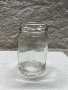 KISTE MIT NEUEN 12 Glas Marmeladengläsern 5 Unzen OHNE DECKEL Größe: 3,5 "Höhe und 1,75" Breite - Bild 1 von 7