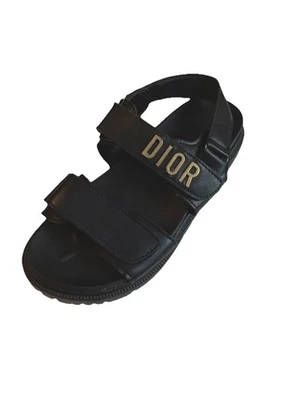 Sandalias Dioract Negras Logo Dorado Talla EU 38 US 8 Solo Un Zapato Lado Izquierdo Foto 1 de 4