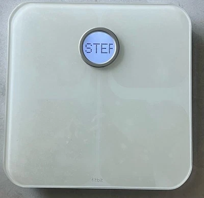 Fitbit Aria Wi-Fi Smart Bathroom Fitness Scale FB201W White TESTED - Image 1 of 4