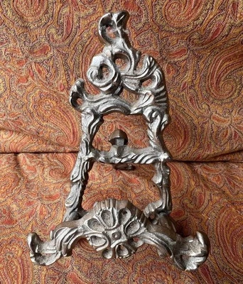 Small Metal Easel Art Display Stand for a Photograph or Miniature Oil Painting - Image 1 of 4