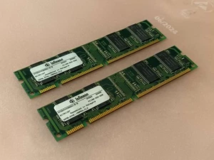 Infineon 64 MB (2x 32 MB) HYS64V4300GU-8-B PC-100 100 MHz SDRAM UDIMM CL2 3.3V - Imagen 1 de 3