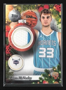 2025-26 Topps Holiday #PR-LM Liam McNeeley Player Relics Hornets Rookie - Bild 1 von 2