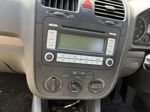 VW VOLKSWAGEN GOLF MK5 (04-09) RADIO STEREO HEAD UNIT CD PLAYER - Picture 1 of 1