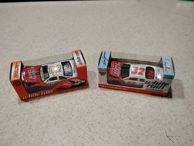 Dale Jarrett NASCAR Diecast 1/64 conjunto de 2 em caixas - Imagem 1 de 4