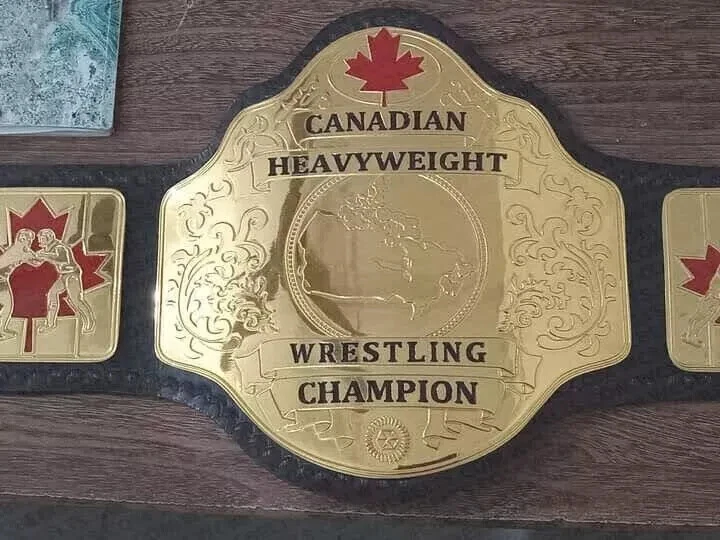 Cinturón Campeonato Canadiense de Lucha Pesada Tamaño Adulto 2mm Latón Foto 1 de 1