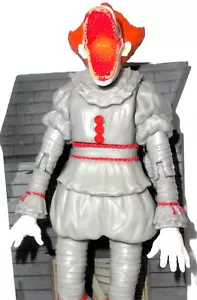 IT Chapter Two DEADLIGHTS PENNYWISE Clown PhatMojo 2019 Stephen King Figuren 2 - Bild 1 von 5