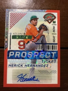 2024 Panini Prospect Edition - Herick Hernandez - #125 Red Power Ticket Auto /99 - Bild 1 von 5