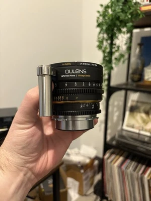 DULENS 85mm T2.4 APO Mini Prime Full Frame MF Cinema Lens for Arri PL Mount - Image 1 of 4