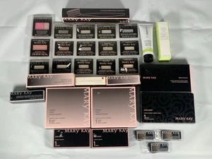 Mary Kay Makeup Lot And Accessories - Picture 1 of 5