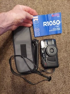 Ricoh R1050 35mm Camera With Autofocus and Built-in Zoom - Picture 1 of 10