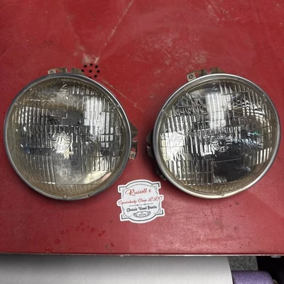 73-79 Chevy Squarebody C/K10-30 K5 Blazer Subúrbio RH LH Farol Baldes e Acabamento - Imagem 1 de 4