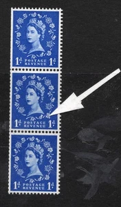 SG562 S15e. 1D Ultramarin Coil Streifen x 3 mit Kleeblatt Blatt aufgeführt Fehler. postfrisch. - Bild 1 von 2