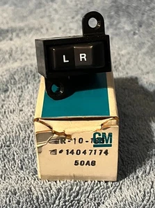 Corvette Power Mirror Selector Switch - 1984-89 - NOS - GM# 14047174 - Picture 1 of 6