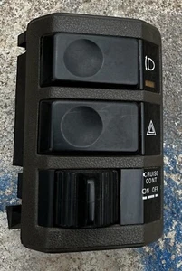 NISSAN 300ZX VG30ET 1984-1986 TURBO Z31 INTERRUPTOR DE TABLERO FARO E INTERRUPTOR DE PELIGRO - Imagen 1 de 5