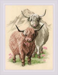 Riolis Counted Cross Stitch Kit Highland Buddies R2090 - Picture 1 of 4