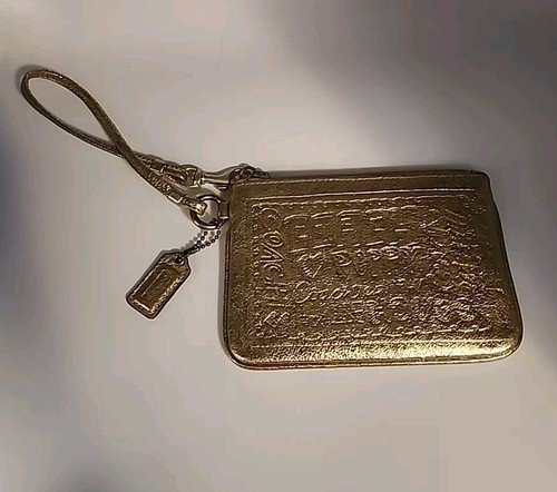 COACH Poppy G Wristlet Wallet. EUC. Rare!