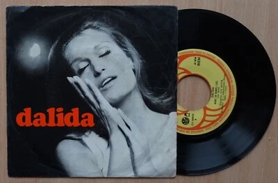 DALIDA Avec Le Temps 7/45 MADE IN PORTUGAL 1971 Zip Zip ‎Leo Ferre - Image 1 of 2