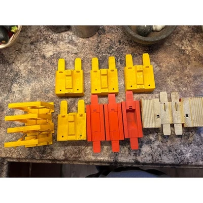 Vintage HOT WHEELS 1969 Mattel Parachute Traps - Image 1 of 4