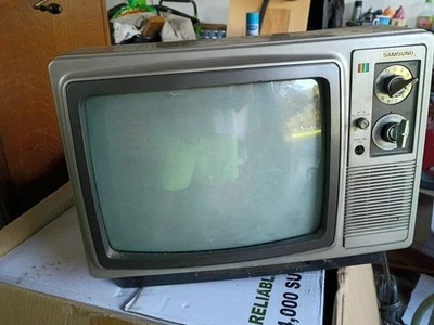 TV retro vintage Samsung 13" TV grano madera sin control remoto CT-330TM 1983 Foto 1 de 4
