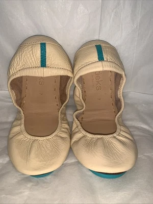 Sapatos femininos dobráveis TIEKS couro clássico balé tamanho 7 bege nude EUA - Imagem 1 de 4