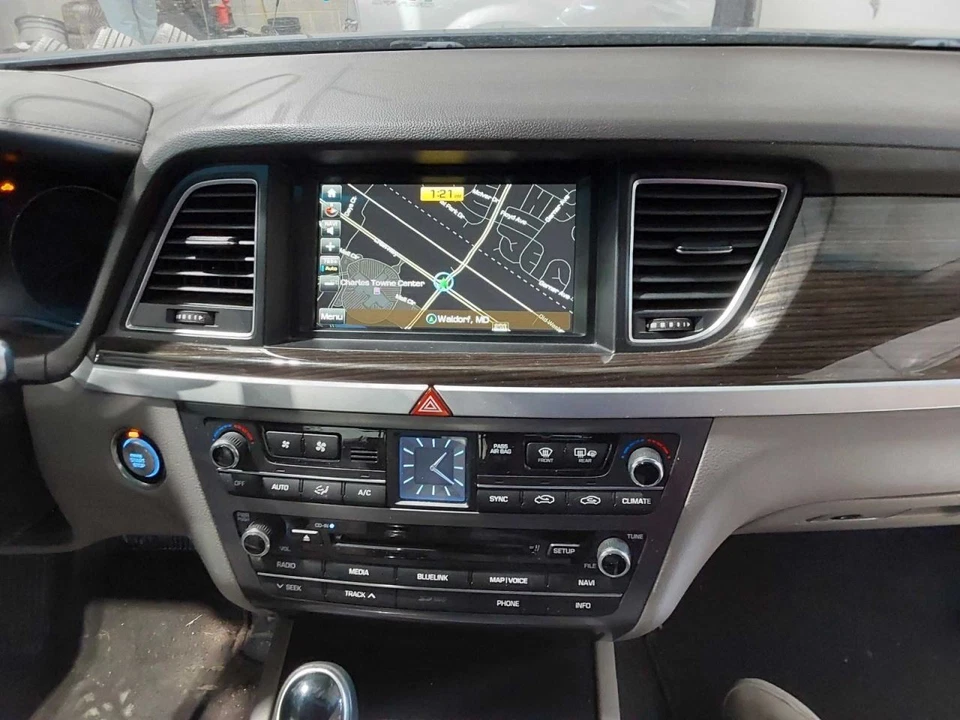 Equipo de audio radio sedán controlador navegación compatible con 15-16 GENESIS 3063258 Foto 1 de 4