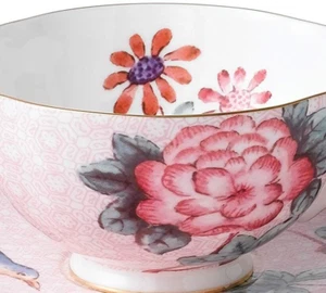 Harlequin Cuckoo Tea Story WEDGWOOD PINK CUCKOO TEA CUP AND SAUCER NEW - Picture 1 of 2