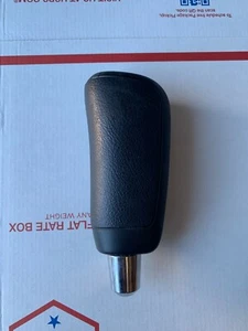 2007 TOYOTA TUNDRA SEQUOIA SHIFT KNOB BLACK OEM 2007 2019 - Picture 1 of 3